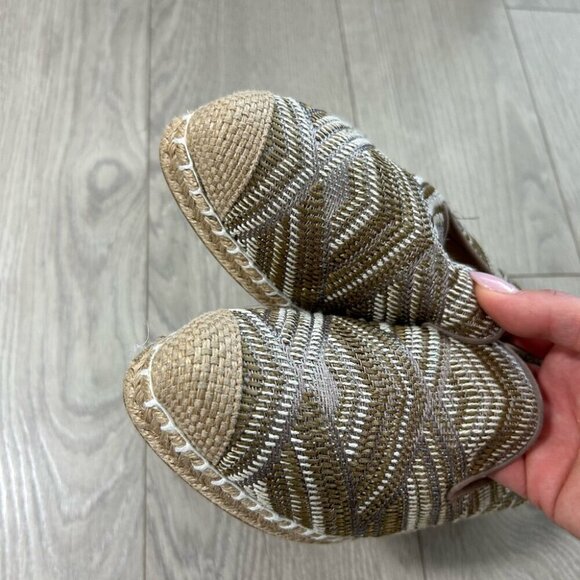 Stuart Weitzman Metallic Woven Espadrille Pipe Catalan Flats - Picture 5 of 8